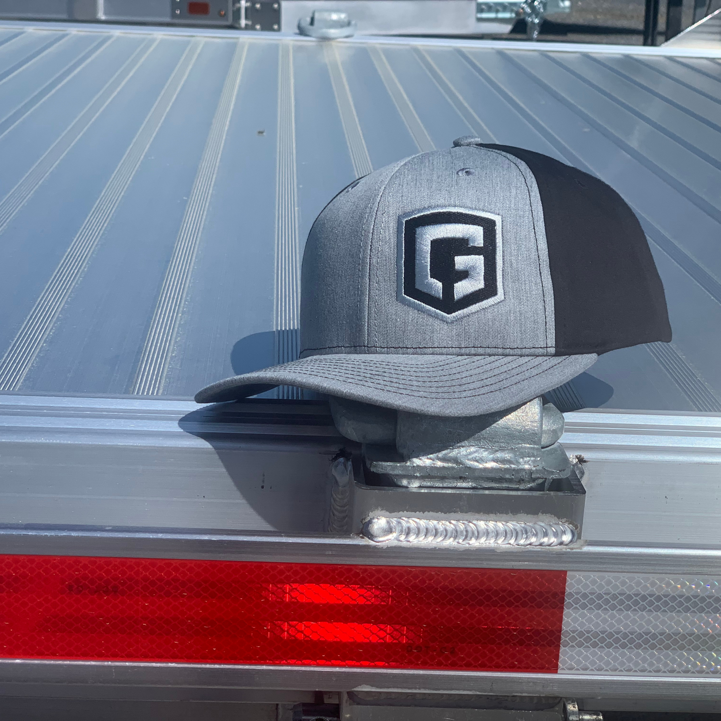 Light Gray Generation Solid Snapback