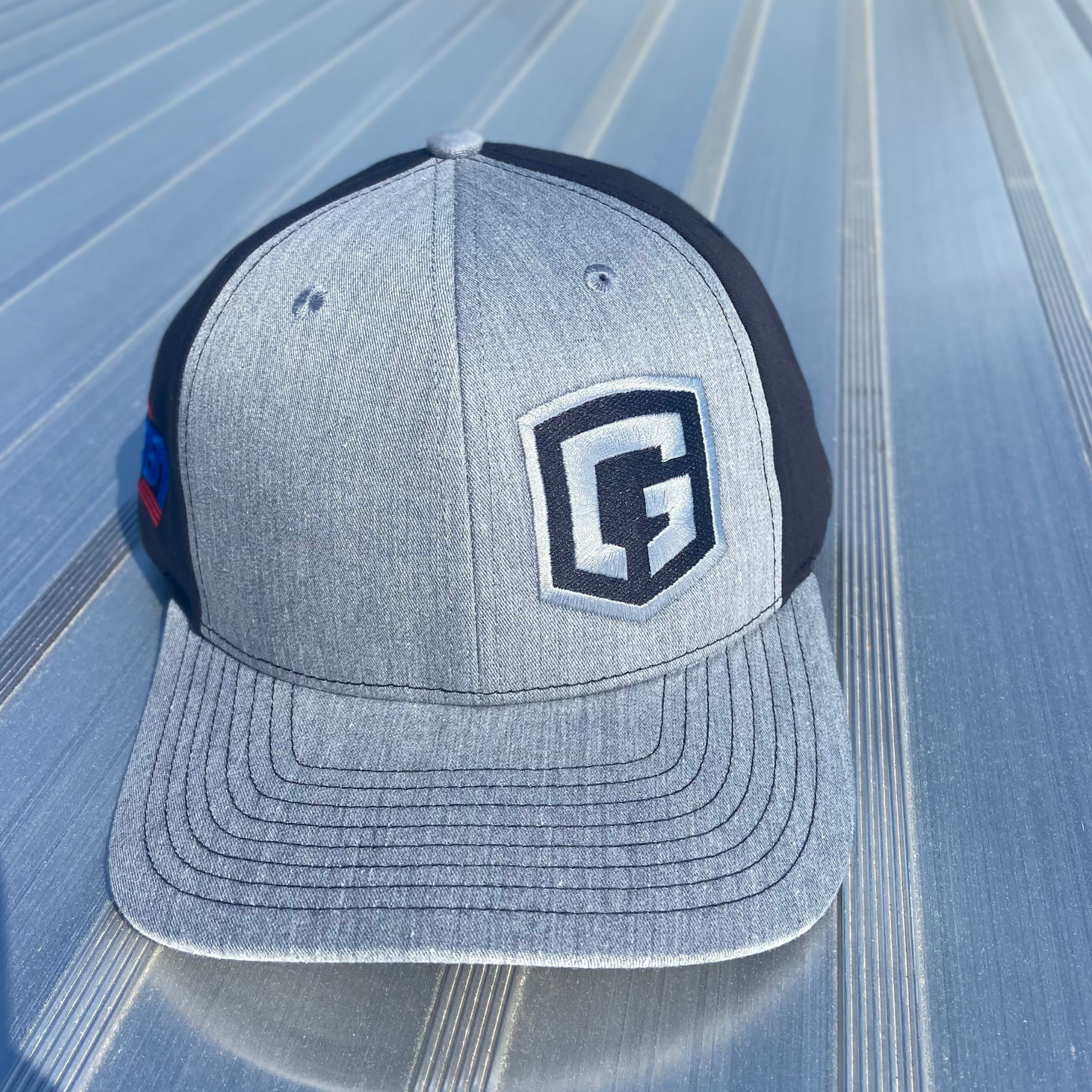 Light Gray Generation Solid Snapback